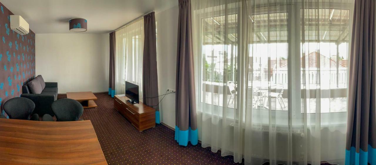 Plage Apartman Hajdúszoboszló Buitenkant foto